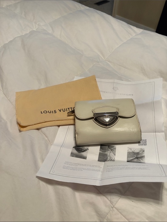 Louis Vuitton Handbags - Louis Vuitton Cream Patent Epi Small Wallet with Silver Hardware